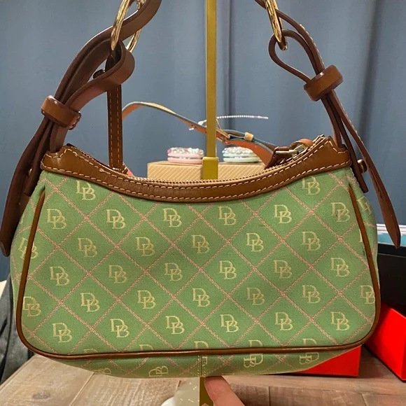 Dooney & Bourke Green and Tan Shoulder Bag (OBO). - Picture 4 of 9